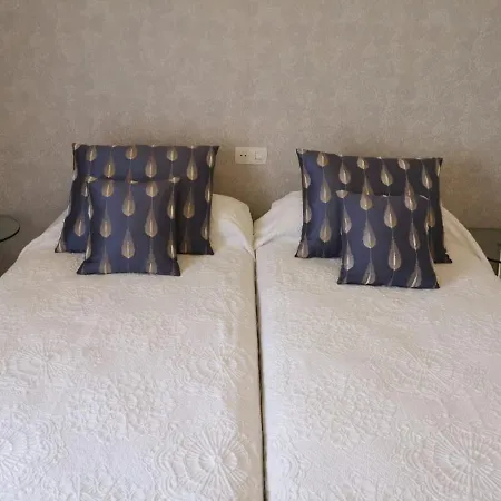 Cream Mrz Apartman Jerez de la Frontera
